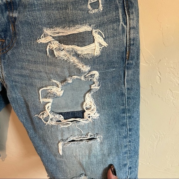AEO Mens Patched Distressed Denim Shorts - Picture 3 of 9